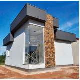 fachada pele de vidro residencial Asa Norte